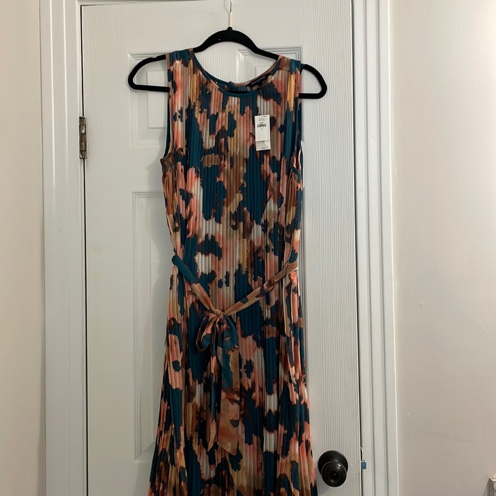NWT Banana Republic Accordion Dress